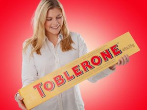 Jättimäinen Suklaa Toblerone-image